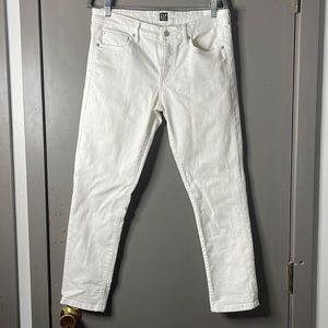 Gap brand Girlfriend jeans size 28